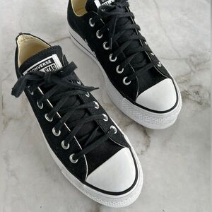 Converse Chuck Taylor All Star Lift Low Top Sz 7